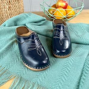 VINTAGE BÅSTAD Swedish Clogs